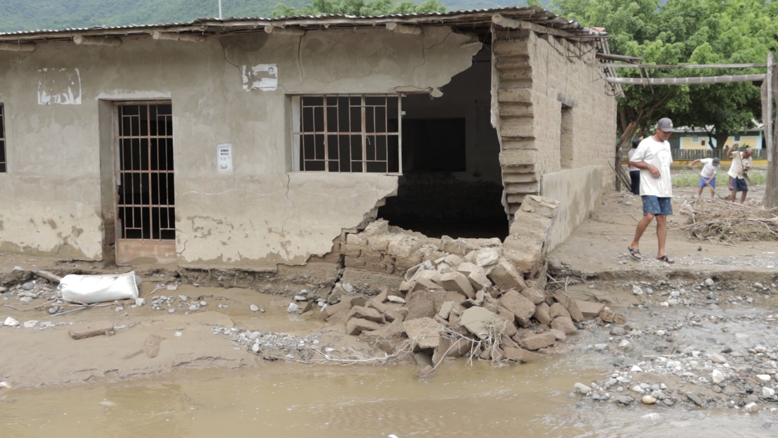 Distrito de Salitral en Morropón muy afectado por lluvias